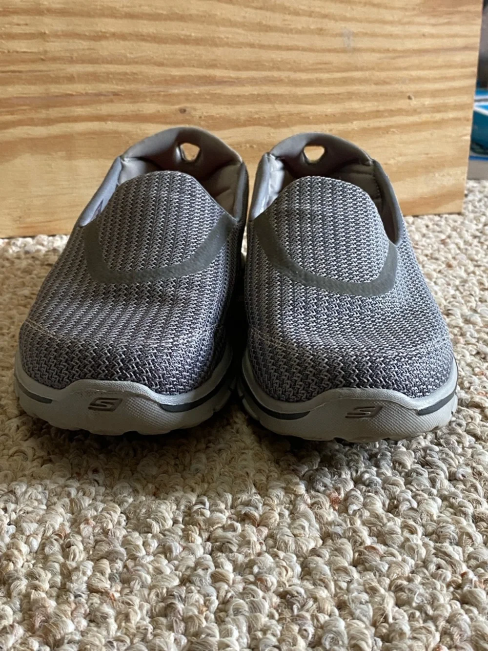 Skechers Go Walk 3 Slip-On Walking Sneakers in Gray with Pink Insole 8.5 - Picture 9 of 14